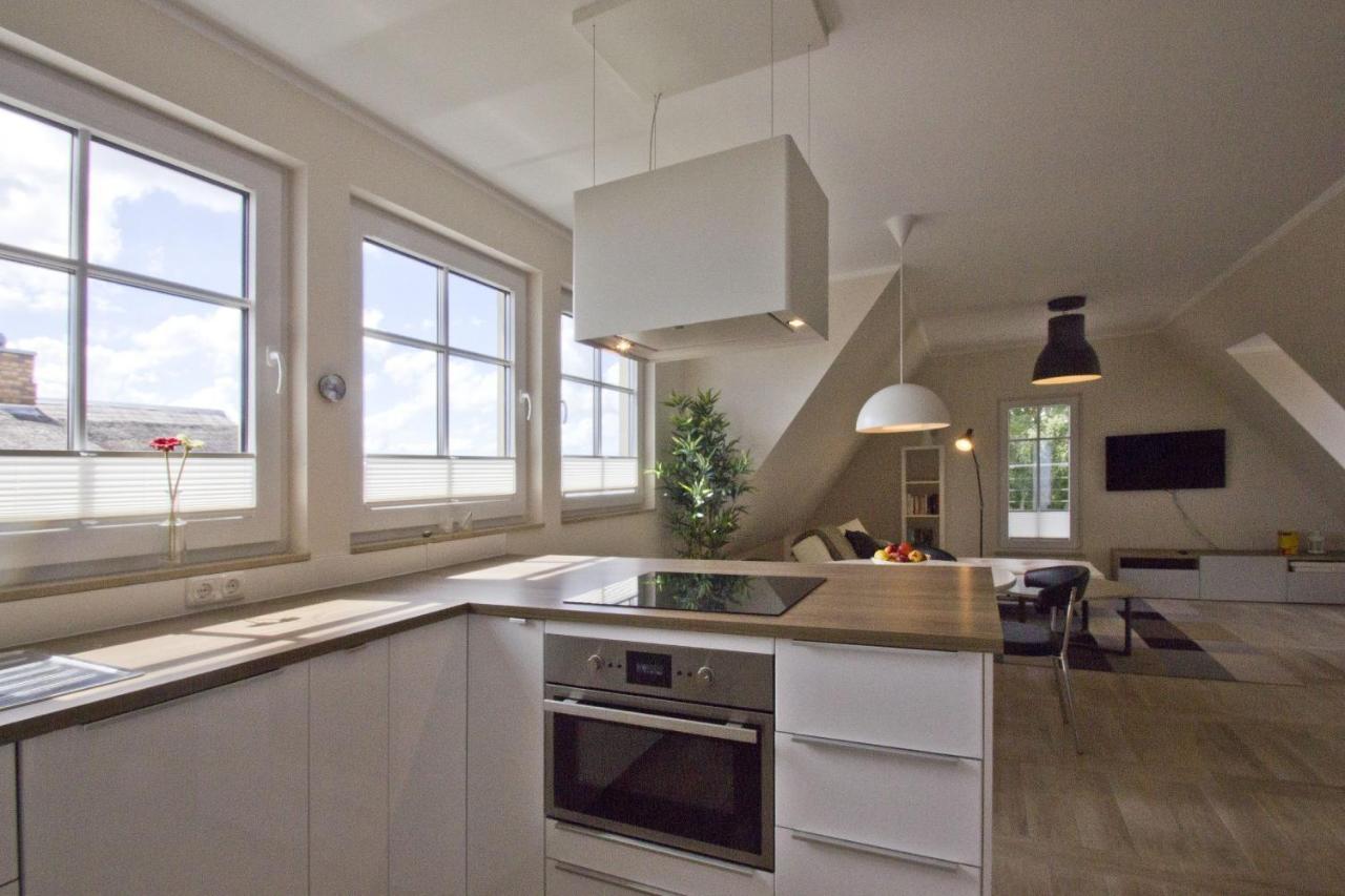 Ferienhaus Auszeit Fewo 03 - Dachterrasse, Ruhige Lage Middelhagen Esterno foto