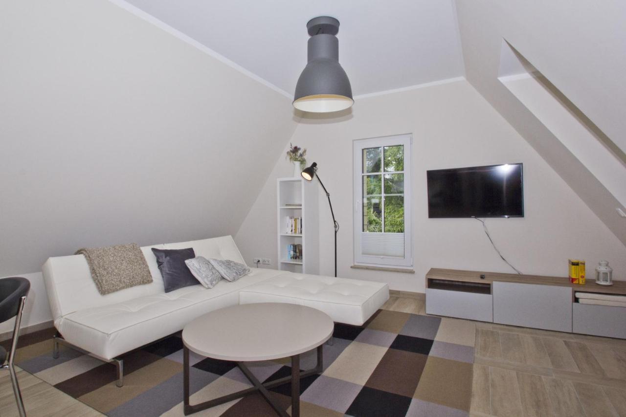 Ferienhaus Auszeit Fewo 03 - Dachterrasse, Ruhige Lage Middelhagen Esterno foto